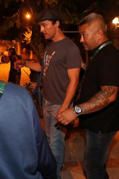 Matthew McConaughey e Camila Alves jantam no Rio