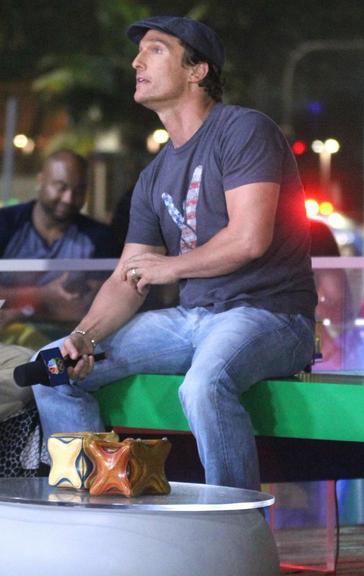 Matthew McConaughey e Camila Alves jantam no Rio