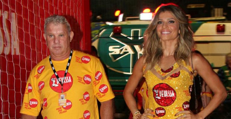 Grazi Massafera mostra o pai fantasiado fazendo graça: “Chegou de surpresa”