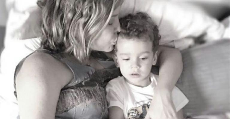 Bárbara Borges fala sobre doença infectocontagiosa do filho