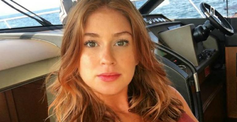 Decotada, Marina Ruy Barbosa esbanja sensualidade com vestido sexy