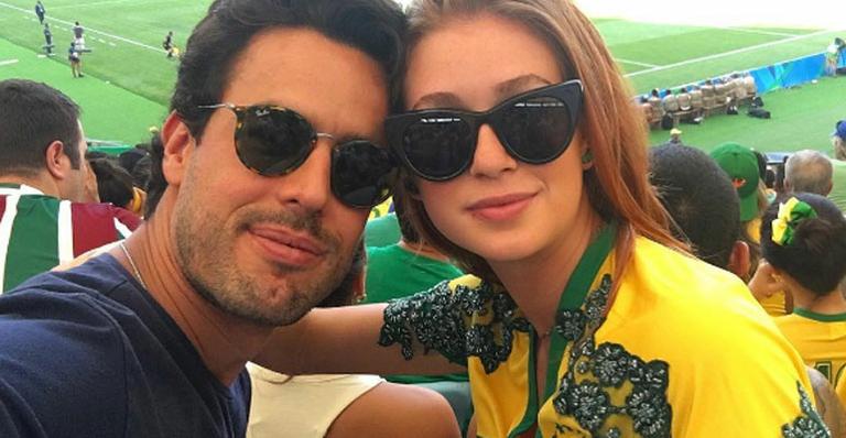 Marina Ruy Barbosa e Xandinho Negrão vão ao Maracanã torcer pela seleção