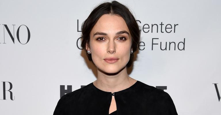 Keira Knightley revela que usa perucas há cinco anos