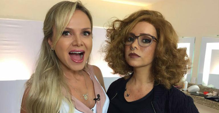 No Programa da Eliana, Sandy se disfarça e surpreende suas sósias