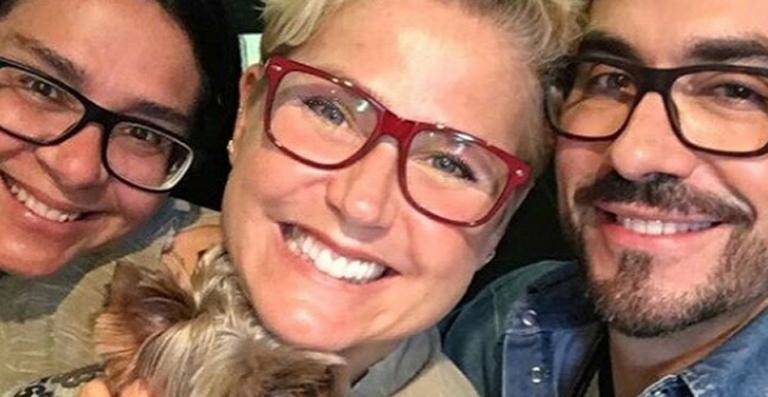 Xuxa Meneghel demonstra sua admiração pelo Padre Fábio de Melo