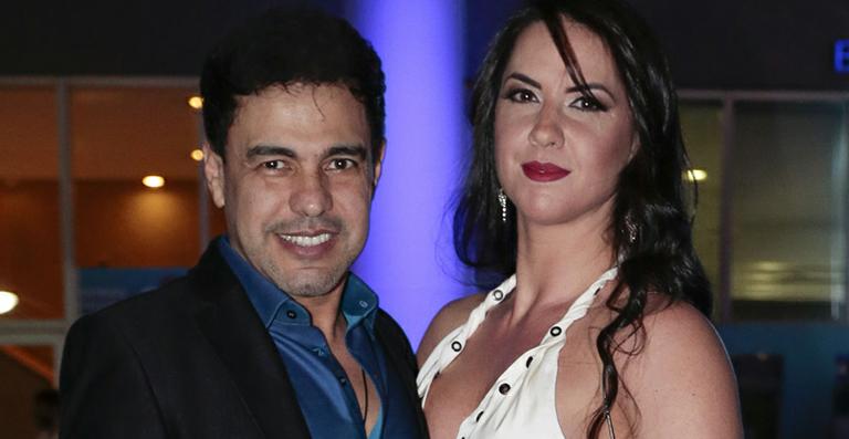 Zezé di Camargo fotografa Graciele Lacerda de biquíni