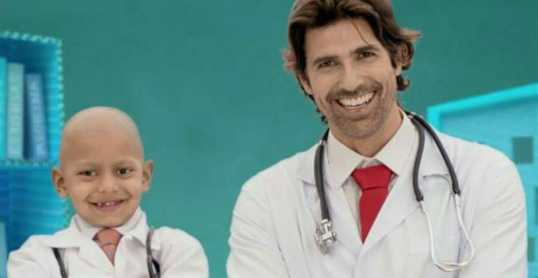 Reynaldo Gianecchini apoia campanha em prol da conscientização sobre o linfoma