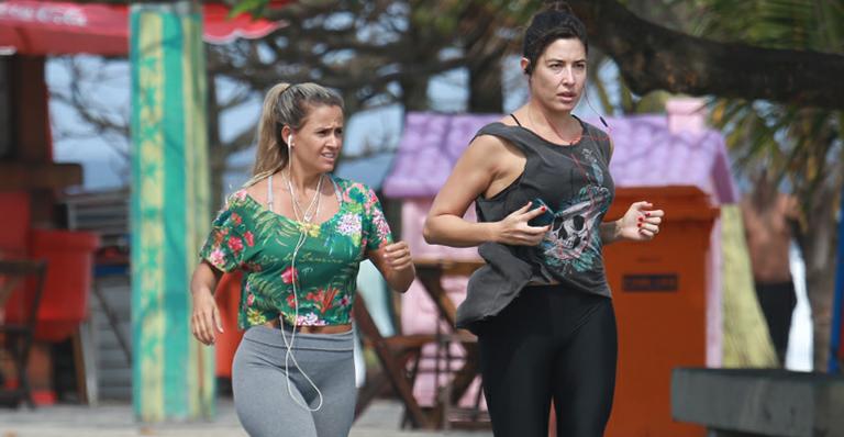 Giselle Itié: corrida à beira mar no Rio de Janeiro