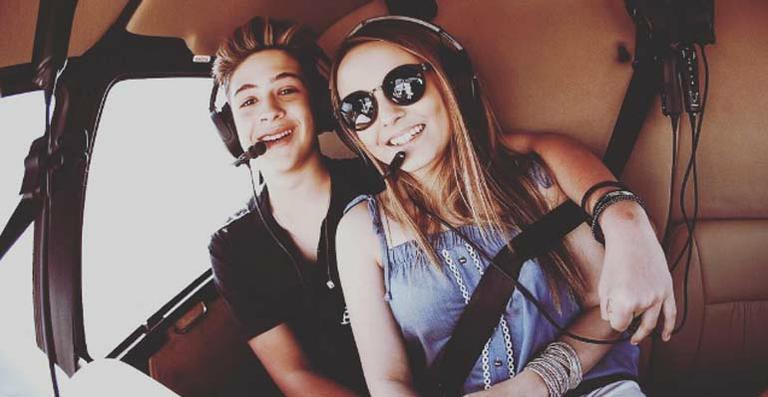 Larissa Manoela e João Guilherme curtem passeios em aniversário de namoro
