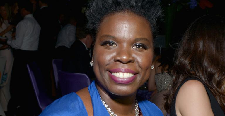 Leslie Jones realiza o sonho de todo fã de ‘Game of Thrones’ no Emmy Awards