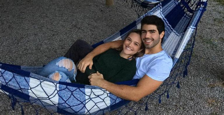 Juliana Paiva curte dia de folga com o namorado, Juliano Laham