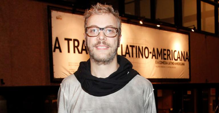 Guilherme Weber estreia como diretor e ganha prêmio em festival nos EUA