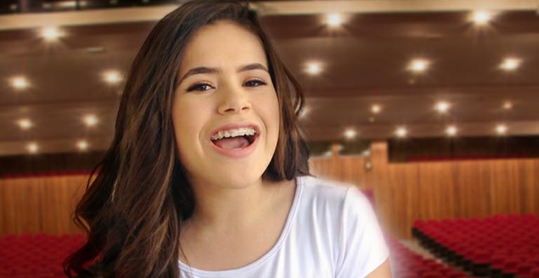 Maísa Silva celebra sucesso na TV e no teatro