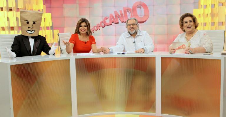 Mara Maravilha se desentende com apresentadores do ‘Fofocando’: “Se fosse pra ficar quieta, eu ficaria em casa”