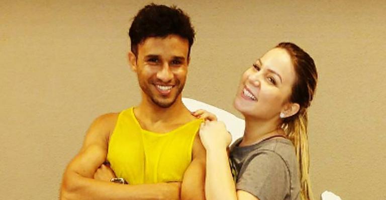 De top, Cacau surpreende em vídeo dançando funk