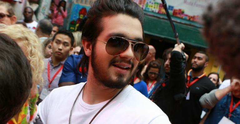 Luan Santana lamenta cancelamento de shows após problemas de saúde: “Fico em falta com vocês”