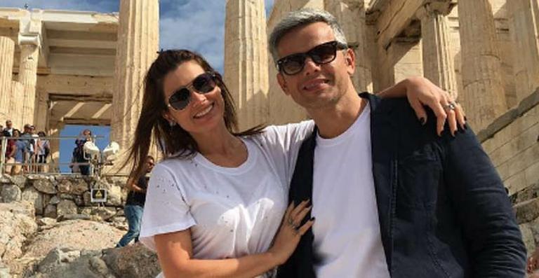 Flávia Alessandra completa 10 anos de casada com Otaviano Costa