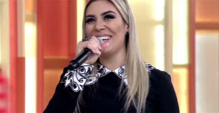 Naiara Azevedo conta que hit ’50 reais’ foi inspirado em história real: ‘Um grito de libertação’