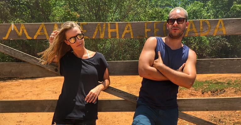 Rainer Cadete curte viagem com Ju Valcézia para a Chapada dos Veadeiros
