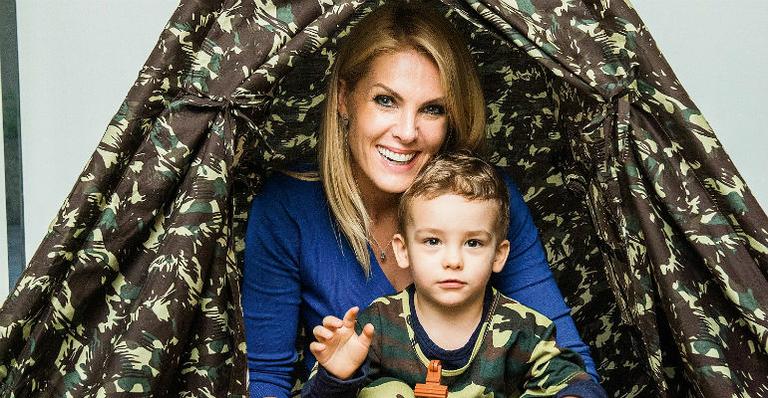 O divertido acampamento de Ana Hickmann
