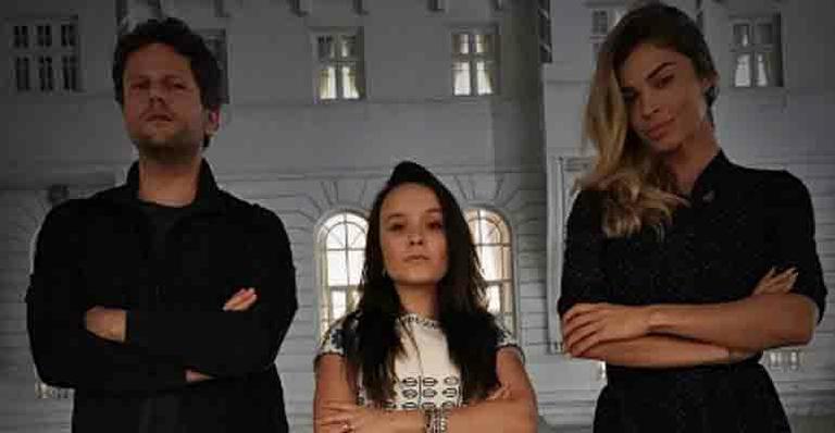 Sofia, filha de Grazi Massafera, se diverte com Larissa Manoella e Selton Mello em fotos