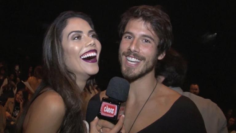 Daniela Albuquerque se diverte na SPFW