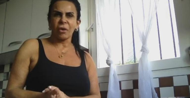Gretchen rebate críticas: ‘Por que um pedreiro não pode casar com uma cantora?’