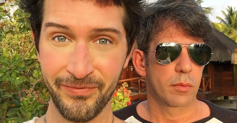 Arlindo Grund homenageia o marido, Fábio Paiva