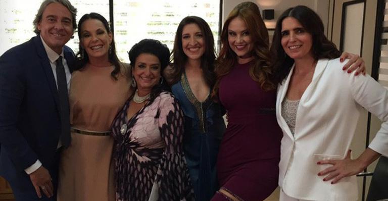 Carolina Ferraz se emociona com despedida de ‘Haja Coração’