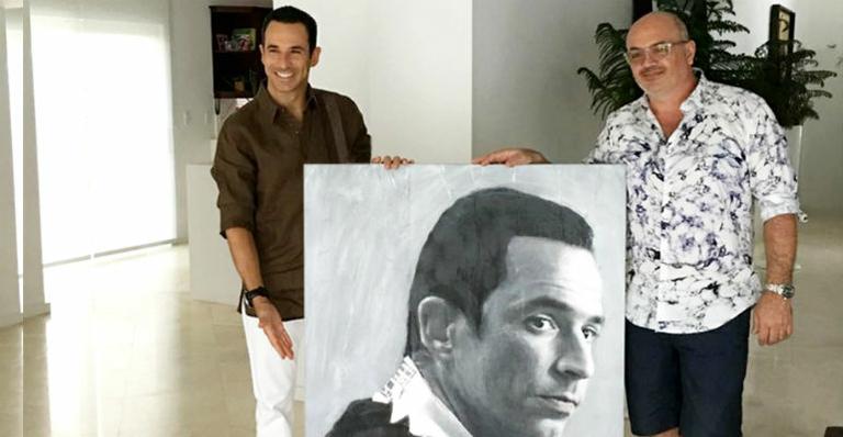 Sami Akl faz homenagem para o piloto Helio Castroneves