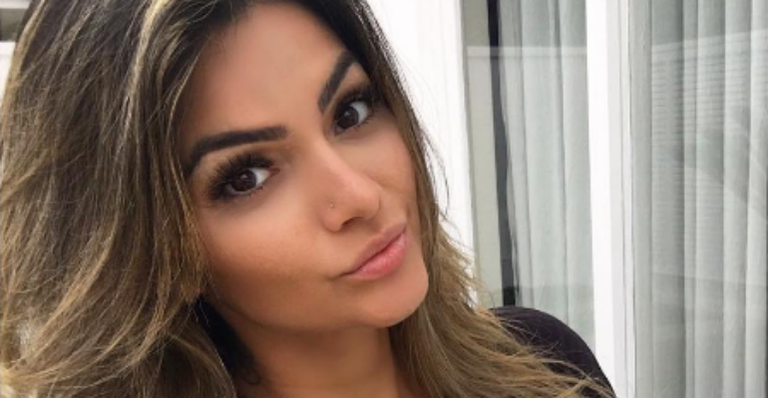 Kelly Key mostra evolução da gravidez em foto: “29ª semana”