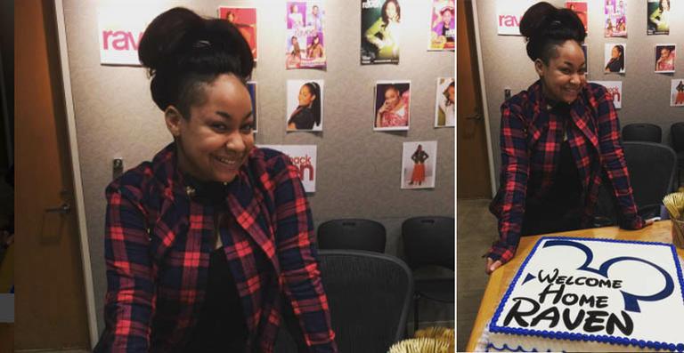 Raven-Symoné ganha bolo em seu retorno ao seriado As Visões da Raven