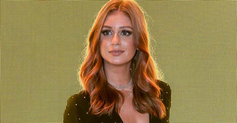 Marina Ruy Barbosa posa de maiô e recebe elogios