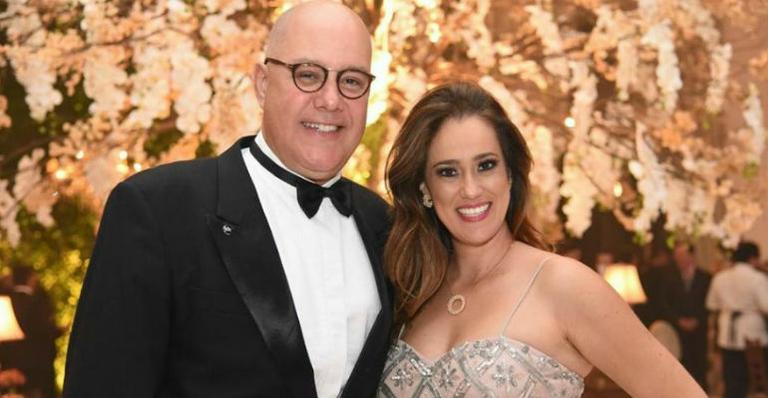 Luiz Barretto, diretor-geral do SBT Interior, é homenageado em noite de gala
