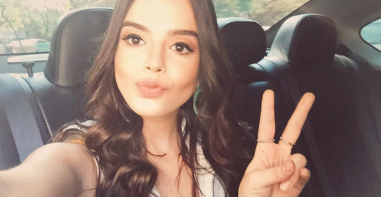 Giovanna Lancellotti posa ao lado da prima e fãs se impressionam: “Iguais”