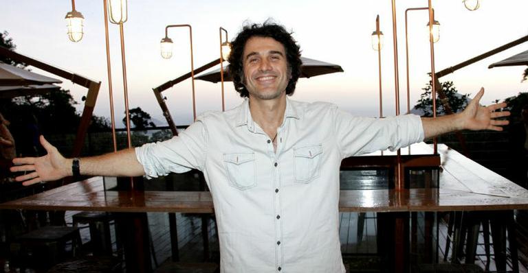 Eriberto Leão prestigia lançamento de documentário no Corcovado