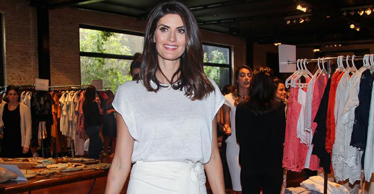 Estilosa, Isabella Fiorentino participa de debate sobre moda democrática