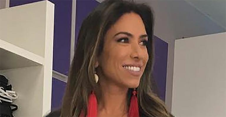 Patrícia Abravanel aposta em look sexy para gravação e ganha elogio: ‘Beldade’
