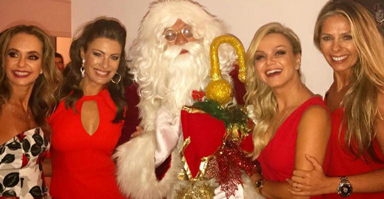 Vips celebram Natal e o aniversário de Eliana, em São Paulo