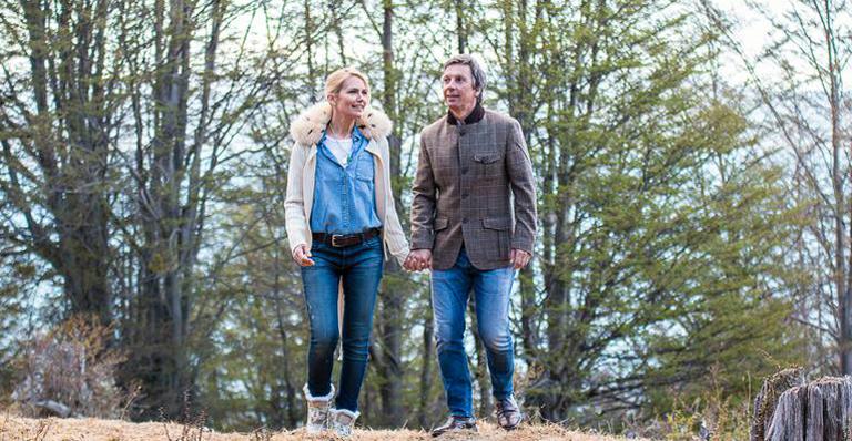 Valéria Mazza curte férias com o eleito, Alejandro Gravier, na Patagônia