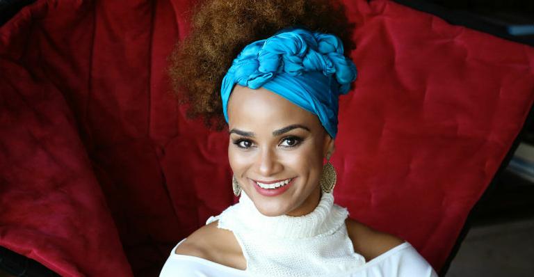 Luciana Mello apresenta novo clipe da música ‘Jóia Rara’