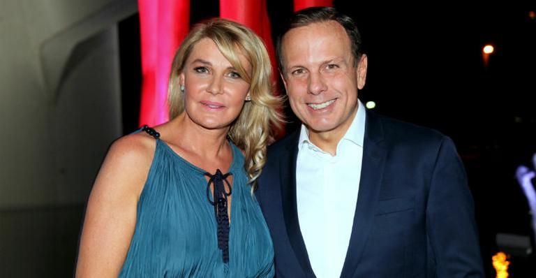 João Doria curte relax no carnaval com a eleita, Bia Doria