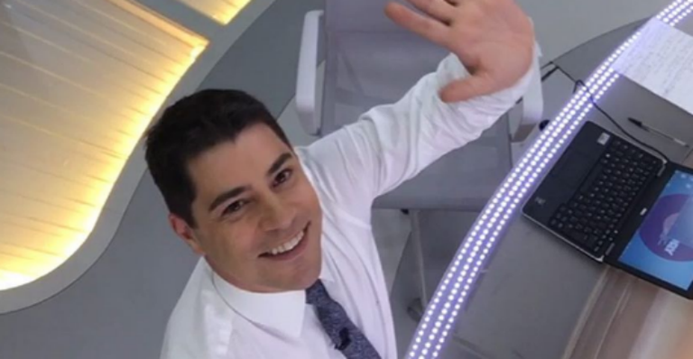 Evaristo Costa entra de férias e anuncia que irá apresentar o ‘Fantástico’ em janeiro