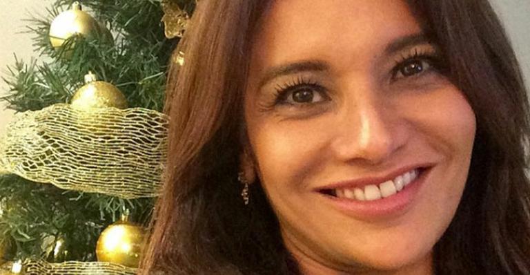 Aos 47, Dira Paes diz que só agora usa maquiagem todos os dias: “Tive que mudar”
