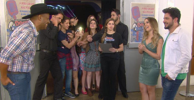 Thaeme e Thiago são jurados de concurso musical em ‘Carinha de Anjo’