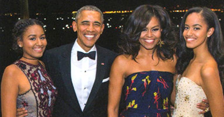 Família Obama deseja um Ano Novo muito feliz em último cartão de Natal na presidência