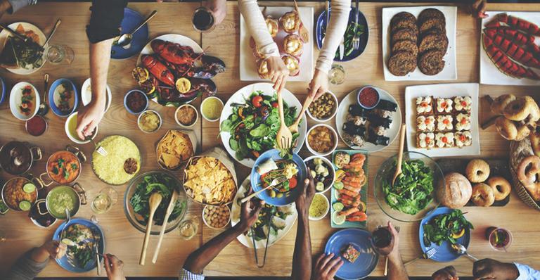 Nutricionista lista dicas para manter a dieta no fim do ano