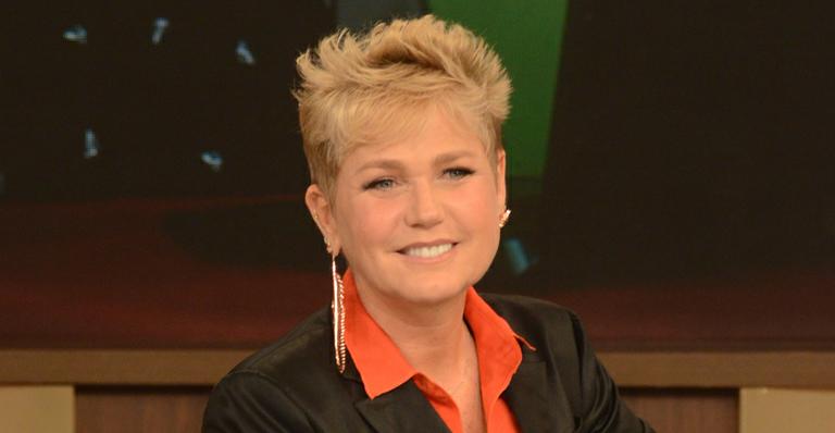 Xuxa é chamada de vovó em selfie com Neymar e brinca: ‘Velha sim’