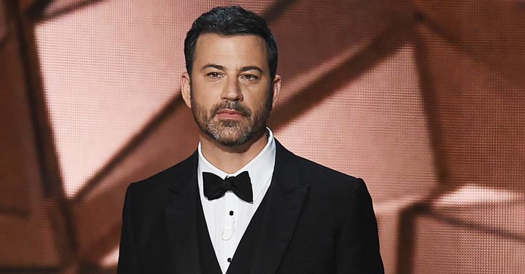 Jimmy Kimmel celebra o crescimento do filho após cirurgia no coração