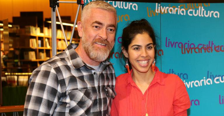 Alex Atala prestigia lançamento do novo livro de Bela Gil em São Paulo